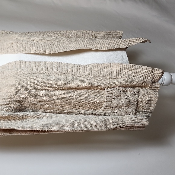 Maurices shawl Medium Sparkly - Picture 6 of 10